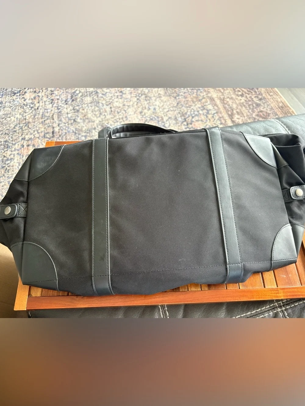 Chrysler Crossfire 26”Black Touring Gear Zip-Up Travel Duffle Bag Luggage EUC!